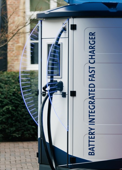 REWATT Battery Integrated Fast Charger